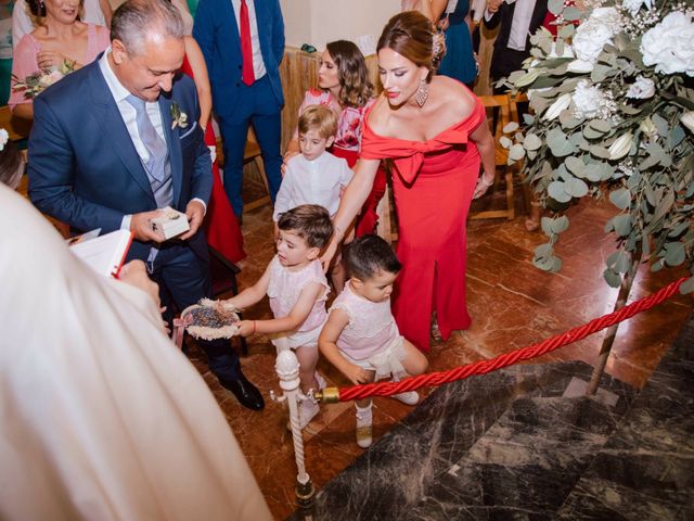La boda de Rubén y Sandra en L&apos; Alfàs Del Pi, Alicante 44