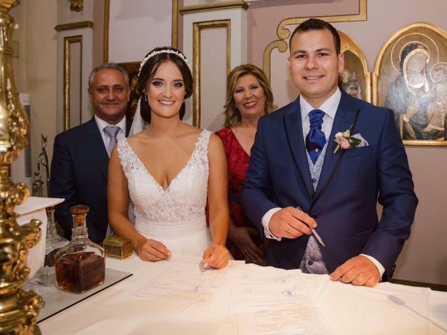 La boda de Rubén y Sandra en L&apos; Alfàs Del Pi, Alicante 49