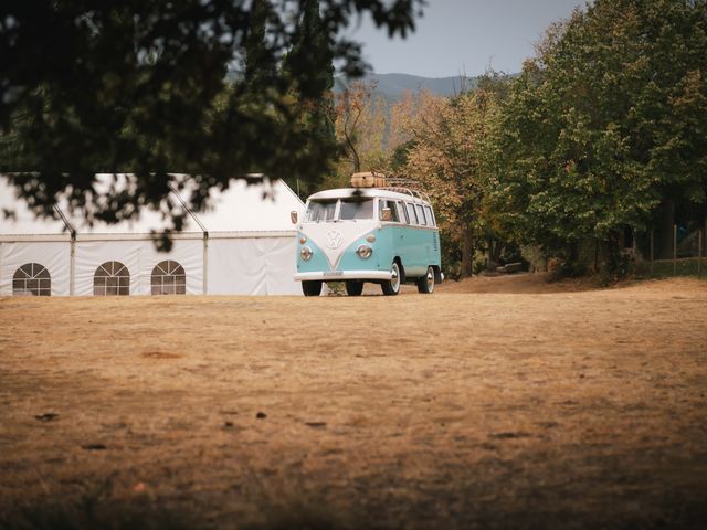 La boda de Miquel y Estefanía en Sant Ferriol, Girona 28