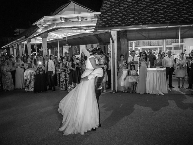 La boda de Jony y Monica en Vilamartin De Valdeorras, Orense 99