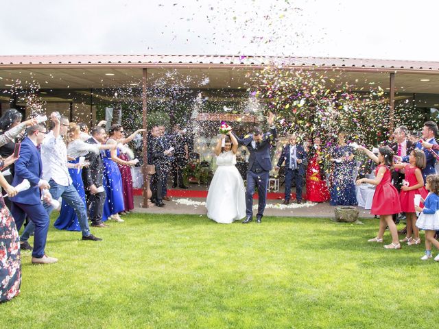 La boda de Marcos y Anabel en Santiago De Compostela, A Coruña 24