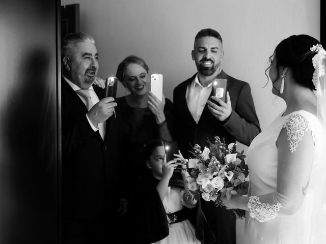 La boda de Esther y Pablo en Villanueva Del Trabuco, Málaga 16