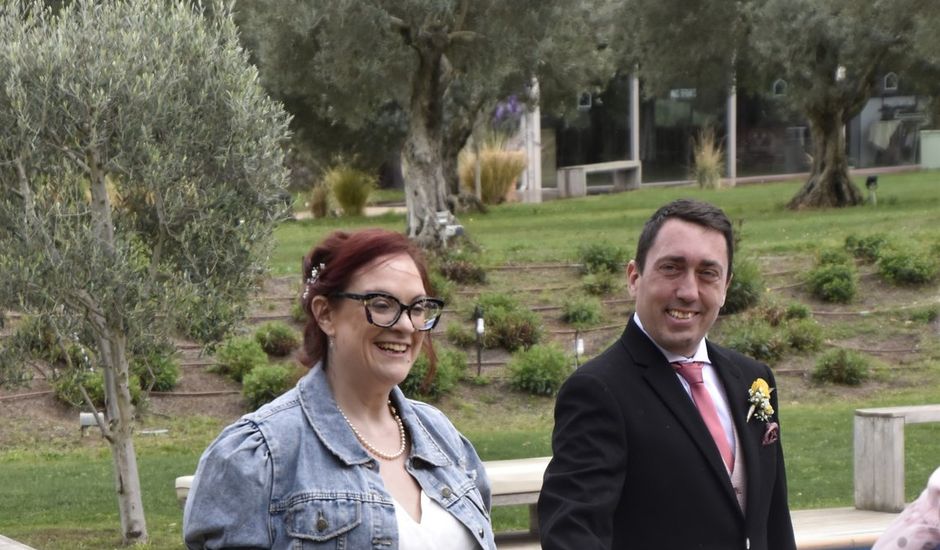 La boda de Ferran  y Tere en Pontos, Girona