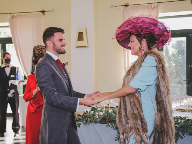 La boda de Javier y Almudena en Los Barrios, Cádiz 101