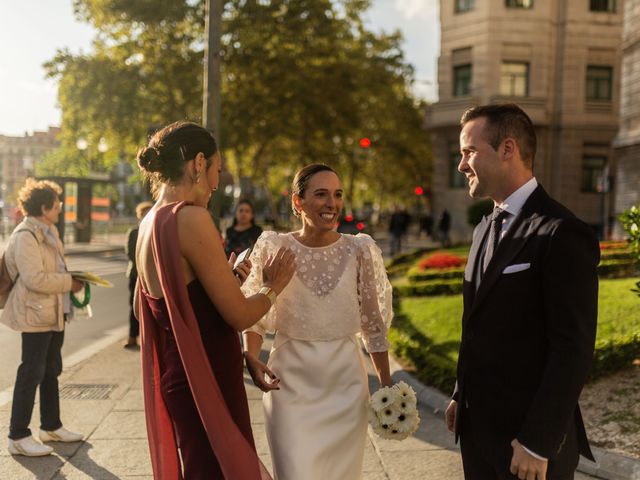 La boda de Oscar y Nerea en Bilbao, Vizcaya 42