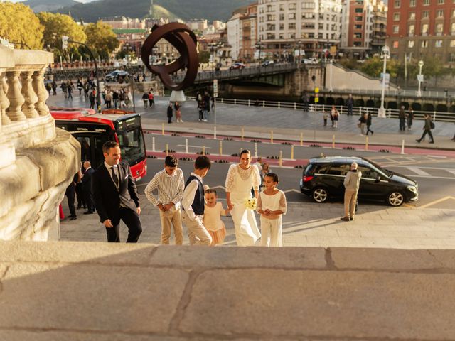 La boda de Oscar y Nerea en Bilbao, Vizcaya 56