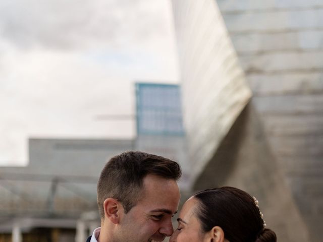 La boda de Oscar y Nerea en Bilbao, Vizcaya 100