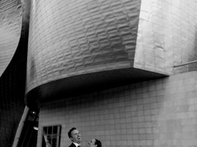 La boda de Oscar y Nerea en Bilbao, Vizcaya 107