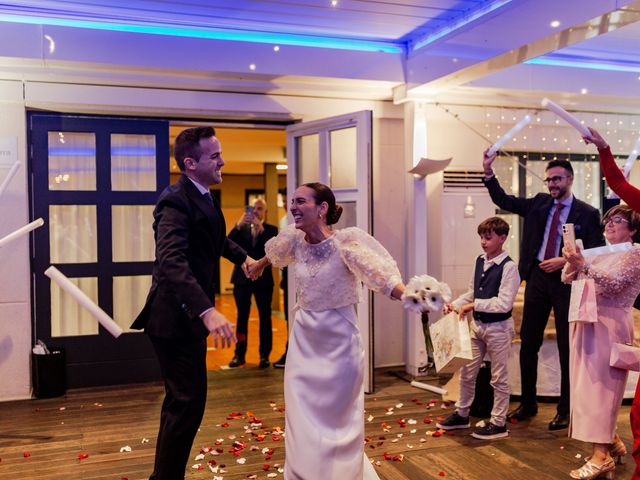 La boda de Oscar y Nerea en Bilbao, Vizcaya 122