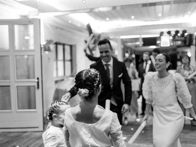 La boda de Oscar y Nerea en Bilbao, Vizcaya 127