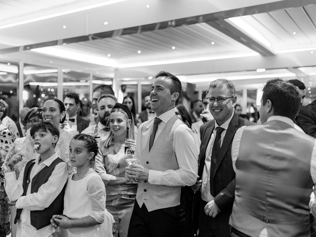 La boda de Oscar y Nerea en Bilbao, Vizcaya 131