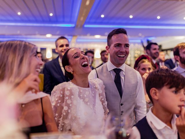 La boda de Oscar y Nerea en Bilbao, Vizcaya 137