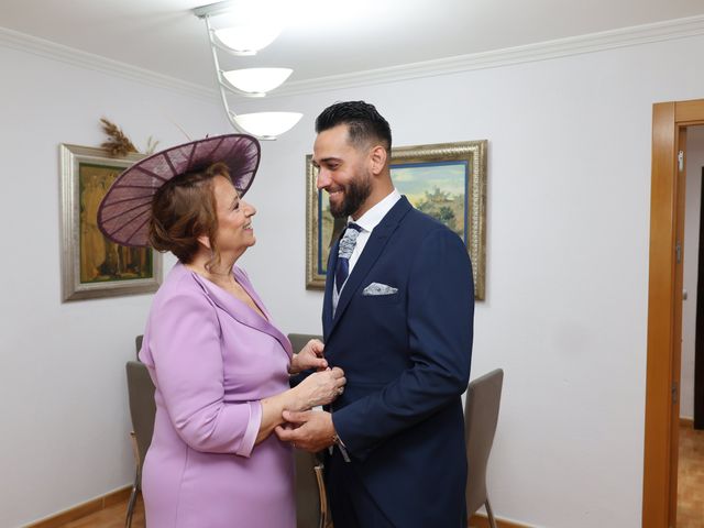La boda de Mª José y Luis Miguel en Sevilla, Sevilla 3
