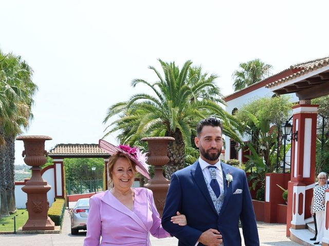 La boda de Mª José y Luis Miguel en Sevilla, Sevilla 13