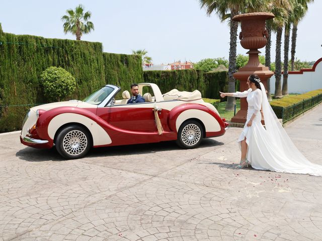 La boda de Mª José y Luis Miguel en Sevilla, Sevilla 24