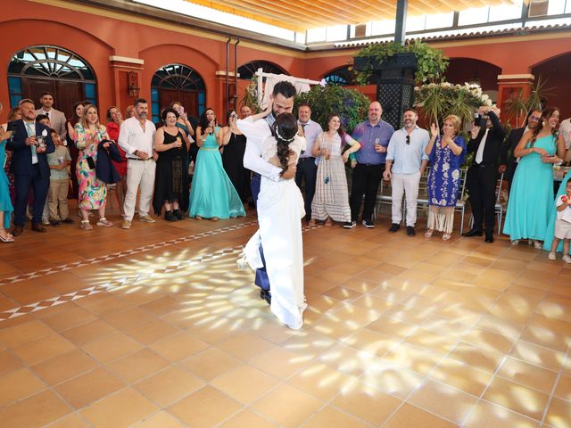 La boda de Mª José y Luis Miguel en Sevilla, Sevilla 34