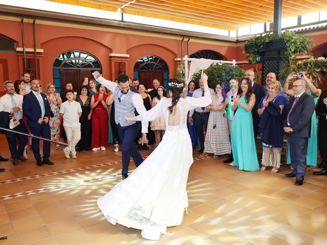 La boda de Mª José y Luis Miguel en Sevilla, Sevilla 35
