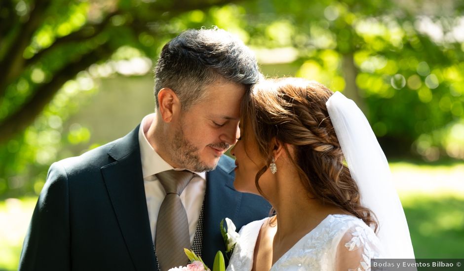 La boda de Gabriel y Angélica en Santurtzi, Vizcaya