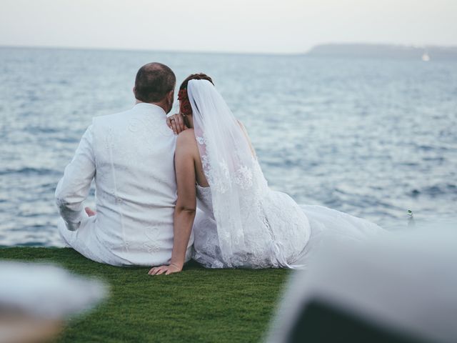 La boda de Víctor y Emese en Alacant/alicante, Alicante 22