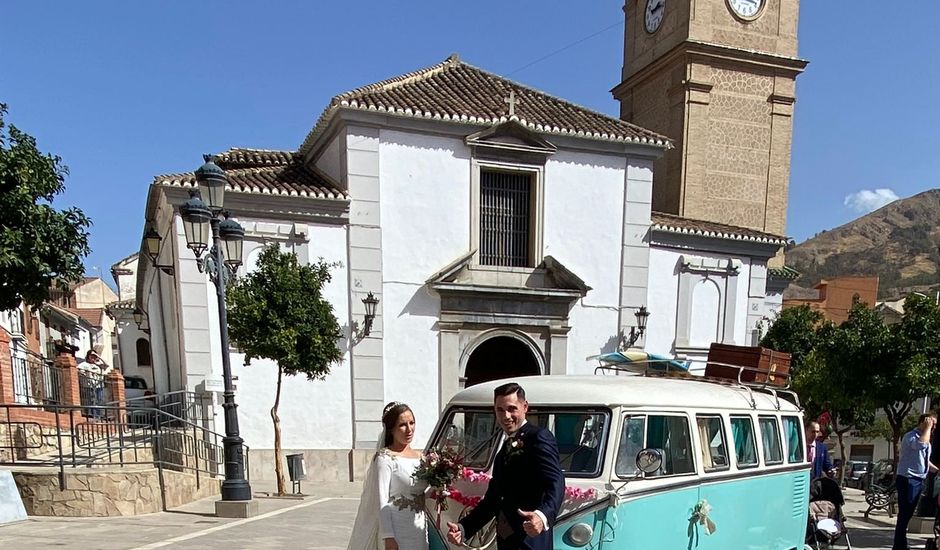 La boda de Manuel y Andrea en Pinos Puente, Granada