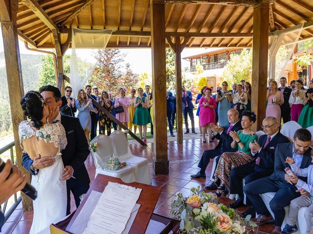 La boda de Gotzon y Laura en Zeanuri, Vizcaya 41