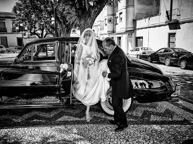 La boda de Carlos y Nuria en Burguillos Del Cerro, Badajoz 13