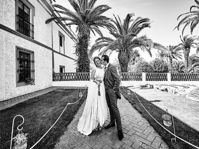 La boda de Carlos y Nuria en Burguillos Del Cerro, Badajoz 27