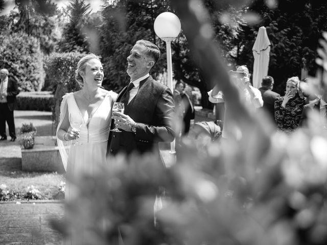 La boda de Elena y Enzo en Cambre, A Coruña 27