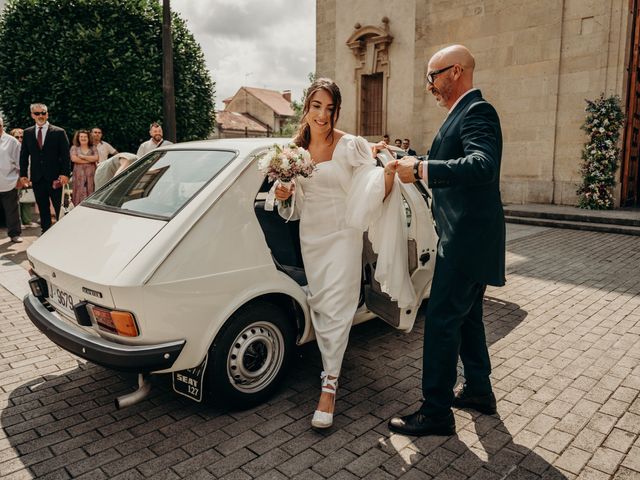 La boda de Mario y Mireia en Pola De Siero, Asturias 21