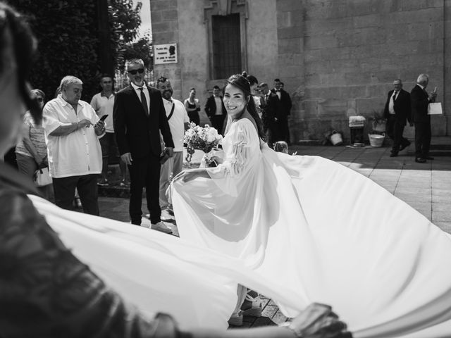 La boda de Mario y Mireia en Pola De Siero, Asturias 22