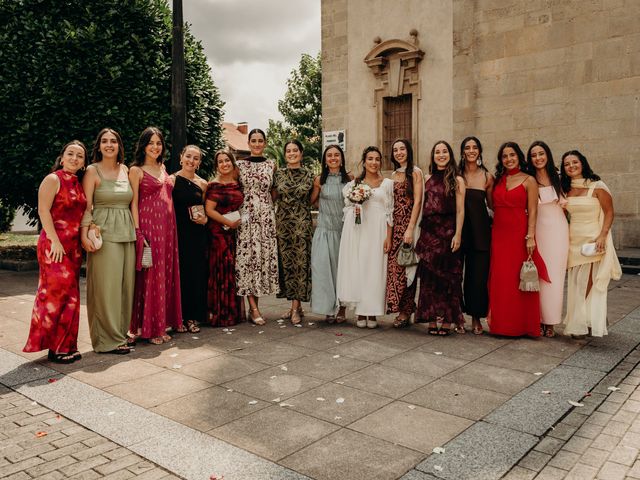 La boda de Mario y Mireia en Pola De Siero, Asturias 37