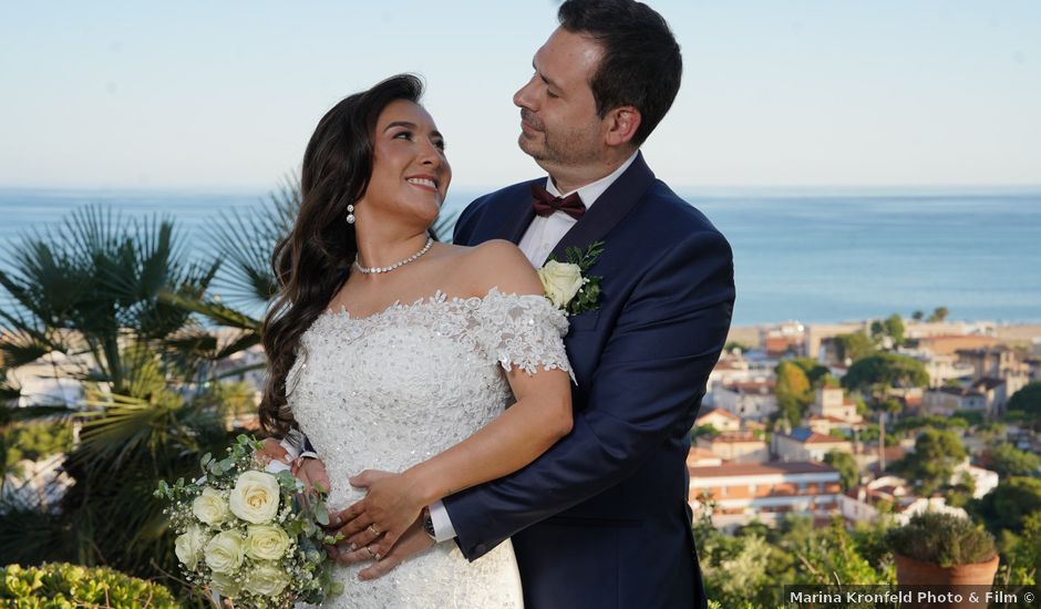La boda de Manuel y Anny en Castelldefels, Barcelona