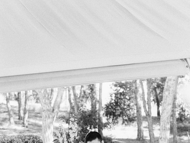 La boda de Jorge y Vanesa en Sant Vicenç De Montalt, Barcelona 25