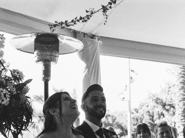 La boda de Jorge y Vanesa en Sant Vicenç De Montalt, Barcelona 27