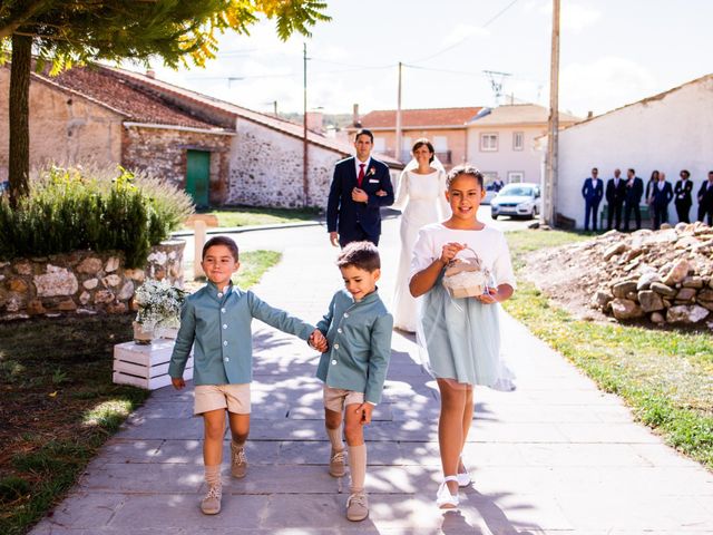 La boda de Dani y Ester en Sotos De Sepulveda, Segovia 36