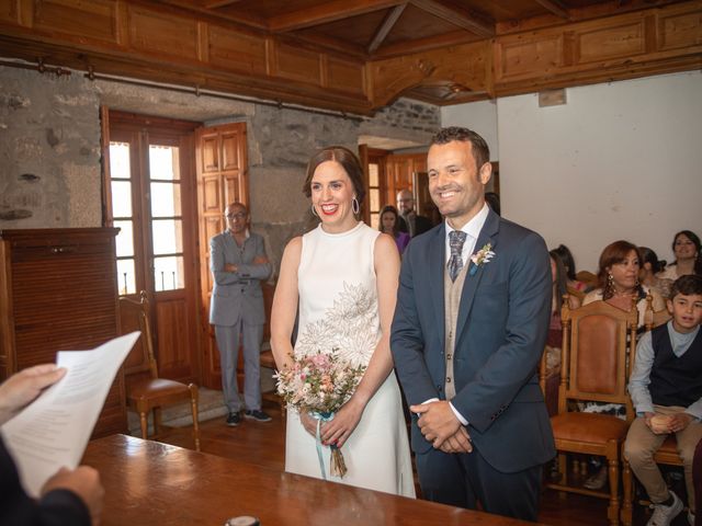 La boda de Eugenio y Lia en Ares (Pontedeume), A Coruña 5