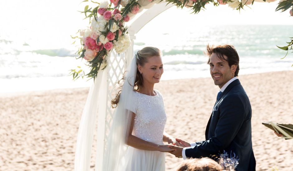 La boda de Eduardo y Charlotte en Conil De La Frontera, Cádiz