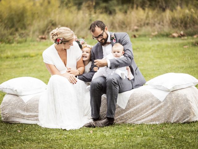 La boda de Cristian y Miriam en Sant Quirze Safaja, Barcelona 16