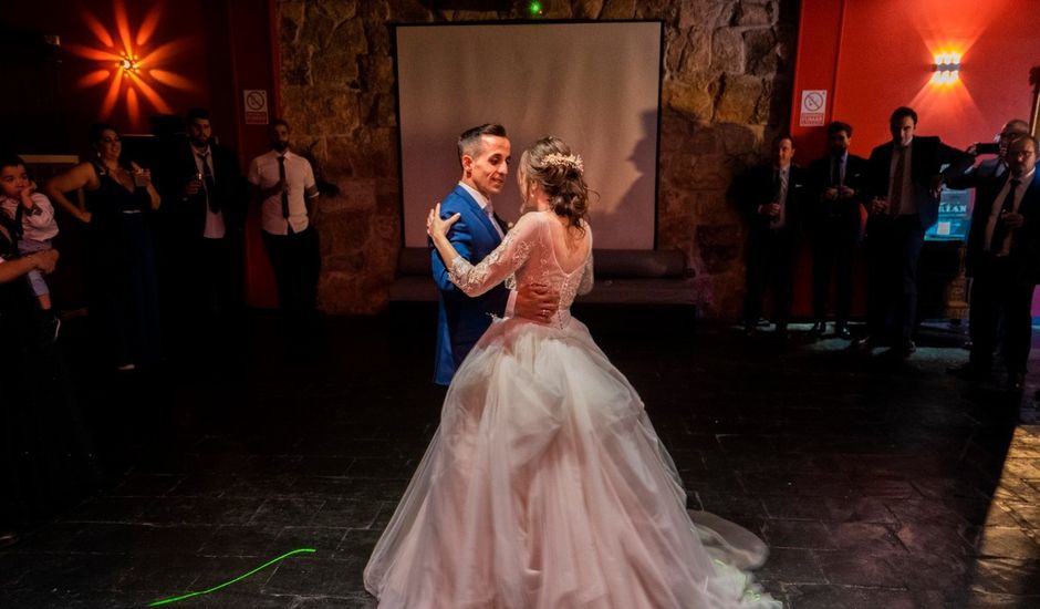 La boda de Emilio y Lorena en Mucientes, Valladolid