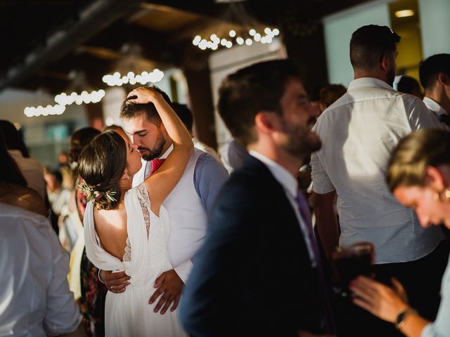 La boda de Miguel y Maria en Oleiros, A Coruña 65