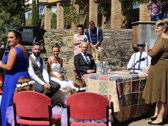 La boda de David y Gadea en Valverde Del Camino, Huelva 23