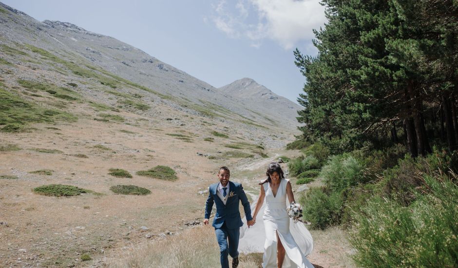La boda de María y Iván en Guardo, Palencia