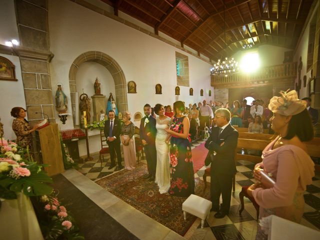 La boda de Rubén y Natalia en Outes, A Coruña 18