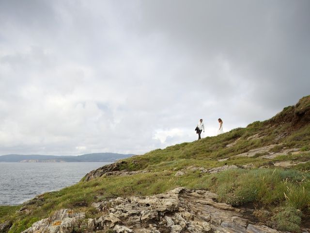 La boda de Martín y Irene en Oleiros, A Coruña 32