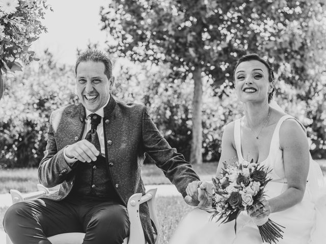 La boda de Vicente y Patricia en Casas De Los Pinos, Cuenca 35