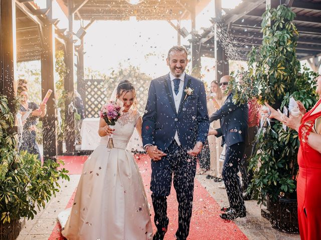 La boda de Miguel Angel y Amparo en Chiva, Valencia 4