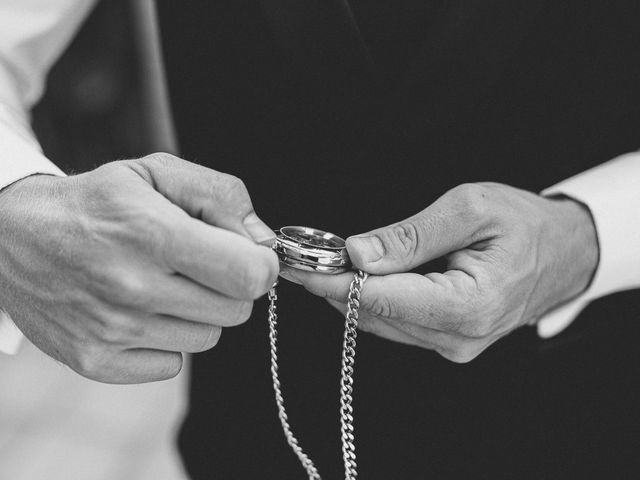 La boda de Toni y Lidia en Santa Eularia Des Riu, Islas Baleares 6