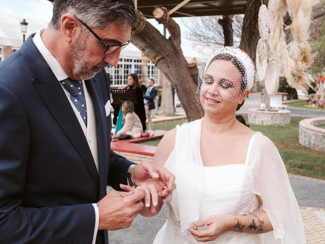 La boda de Juan y Esther en Puerto Real, Cádiz 40