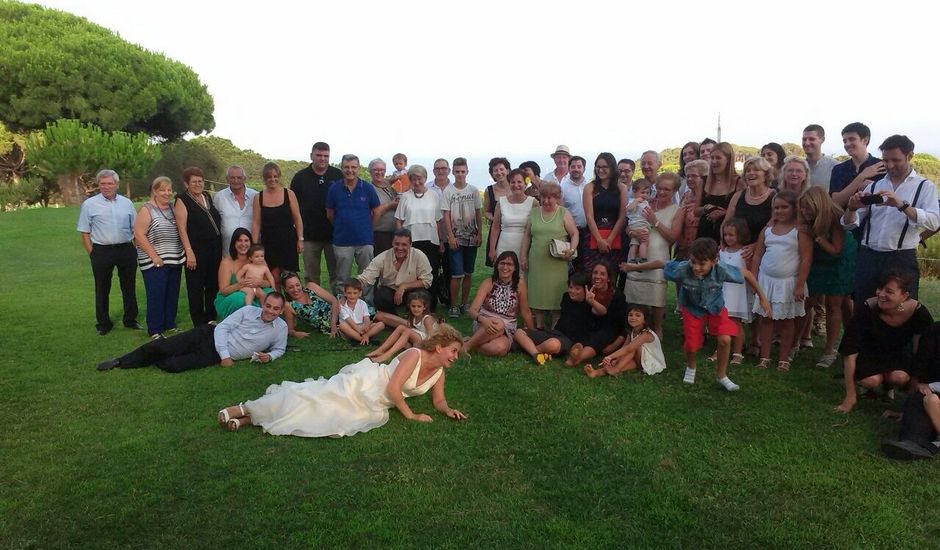 La boda de Toni y Chari en Arenys De Mar, Barcelona