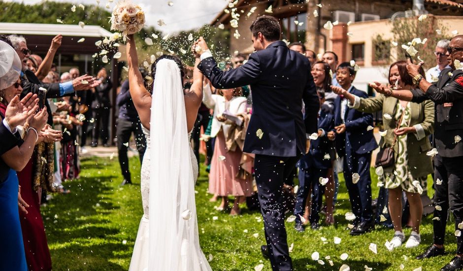 La boda de Maria Galvez y Sergi Sabi en Sant Andreu De La Vola, Barcelona